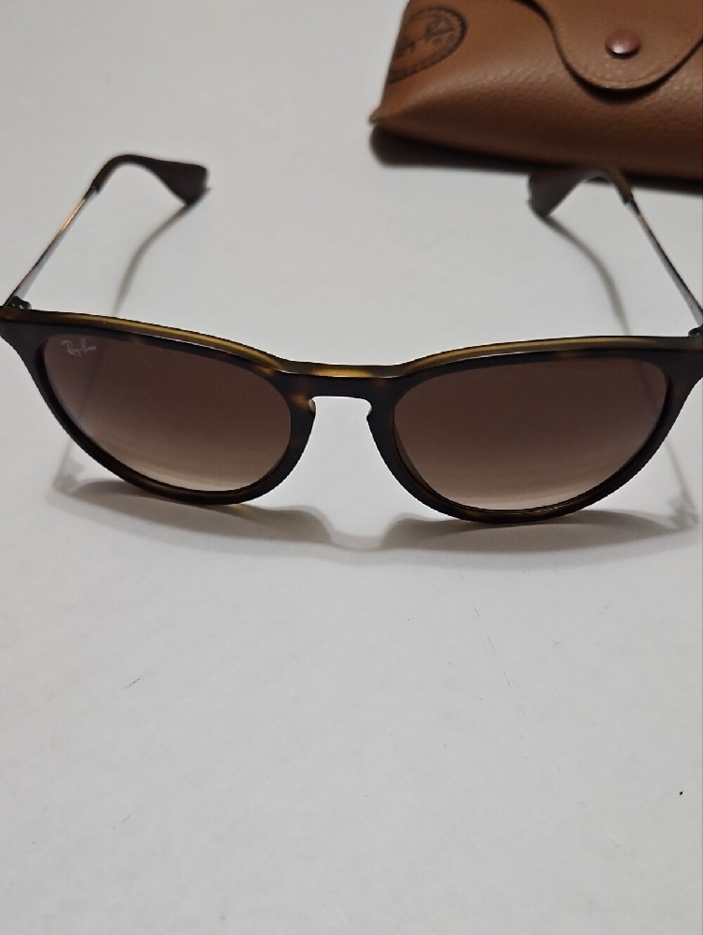 Ray Ban RB4171 Erika 865/13 Sunglasses with Case 54 18 145